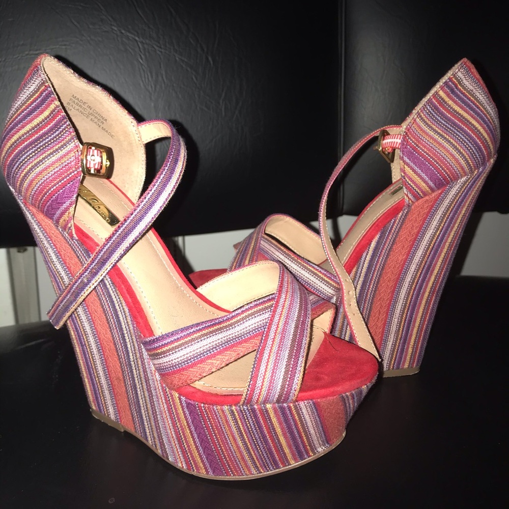 Multicolored platform wedges